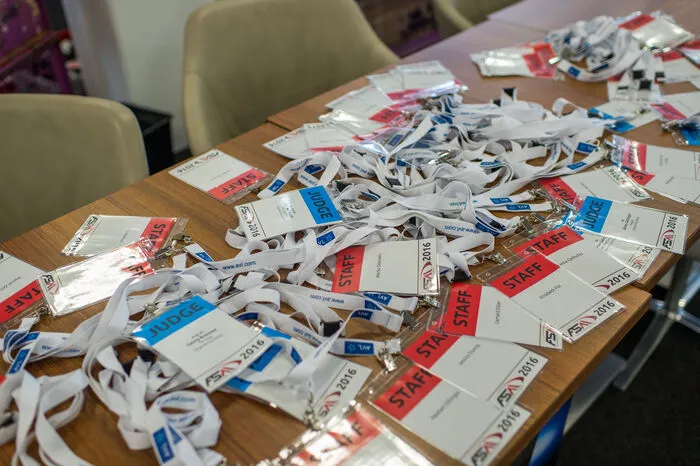 Badges für Staff, Jury, Medien etc. Ordnung muss sein.