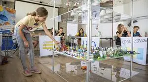 In der Wissens.Wert.Welt in Klagenfurt wurde erstmals das World Peace Game veranstaltet