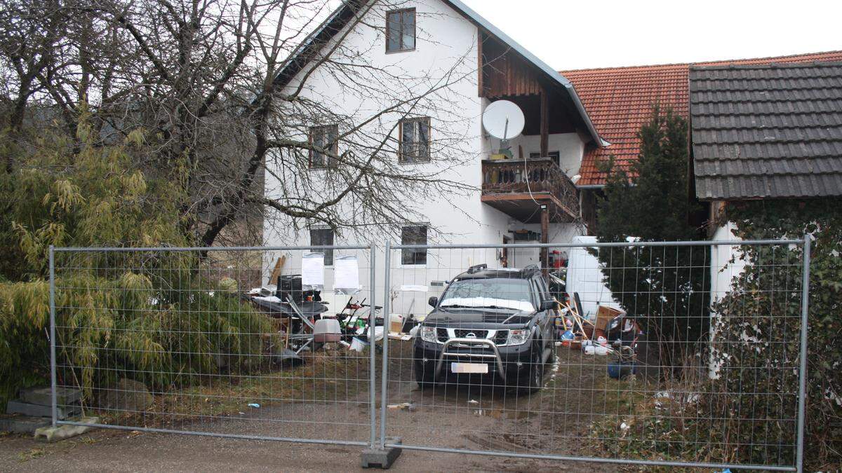 In diesem Haus wurden Ende Februar Waffen und Sprengstoff gefunden
