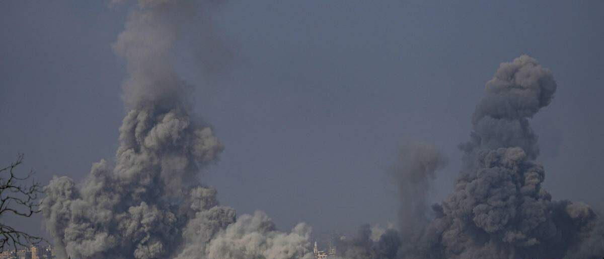 Rauch nach einem israelischen Angriff im Gaza-Streifen 