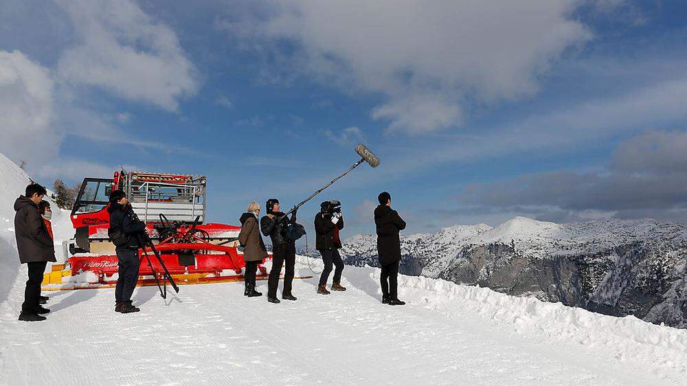 Per Pistengerät ließ sich das japanische Filmteam auch die Schönheit der Bergwelt im Ausseerland zeigen