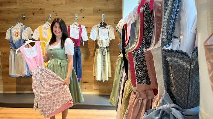 Seit wenigen Tagen hat das Trachtenmodengeschäft von Michaela Schlick in der ehemaligen Tchibo-Filiale geöffnet
