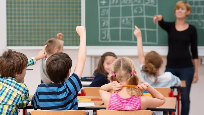 Müssen Lehrer bald sogar Geld zurückzahlen?