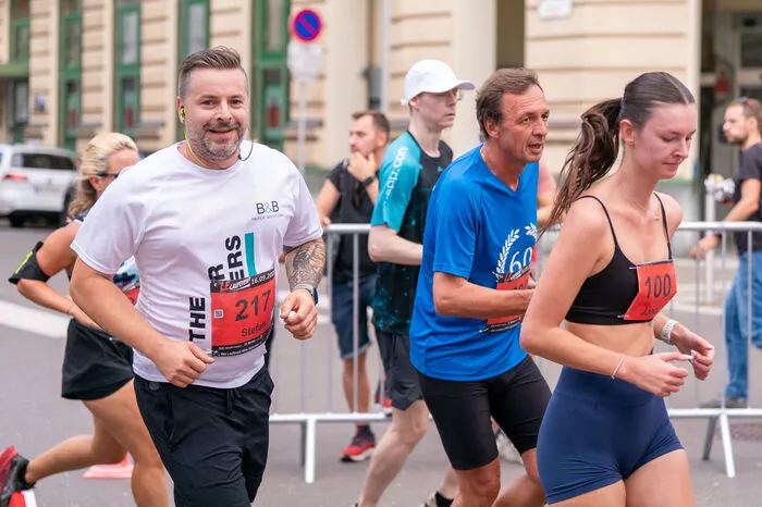 Den Sieg bei den Männern holte sich Philipp Gintenstrofer vor Manuel Plank und Thomas Hiebler. Bei den Damen holte sich Edwina Kiefer vor Sabrina Reichenfelser und Pamela Lautischer den Sieg. Bei den Staffeln hatte das Seizer Herbstlauf Team die Nase vorn, vor Not an Avenage Team 1 und ULC Sparkasse Langenlois.