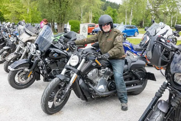 Man startete von Klagenfurt, Villach, Spittal und Wolfsberg aus. Ziel war es, im Rahmen der „2. MENA rollt“-Benefizveranstaltung Spenden zu sammeln. 