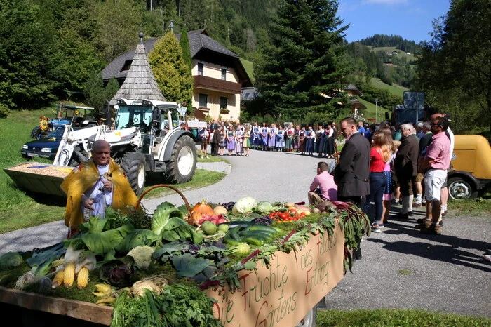 Anlässlich des runden Jubiläums ging am Sonntag ein großes Erntedankfest über die Bühne.