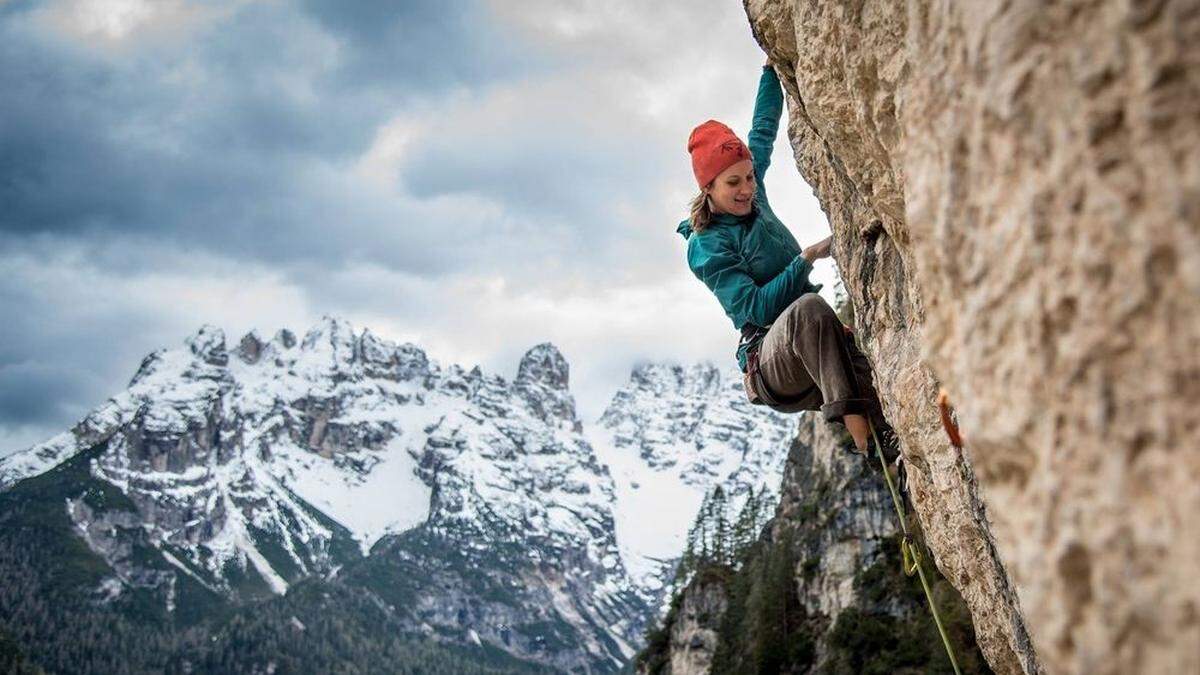 In Österreich gibt es nur 26 Bergführerinnen, zwei davon kommen aus Osttirol: Eine davon ist Lisi Steurer 