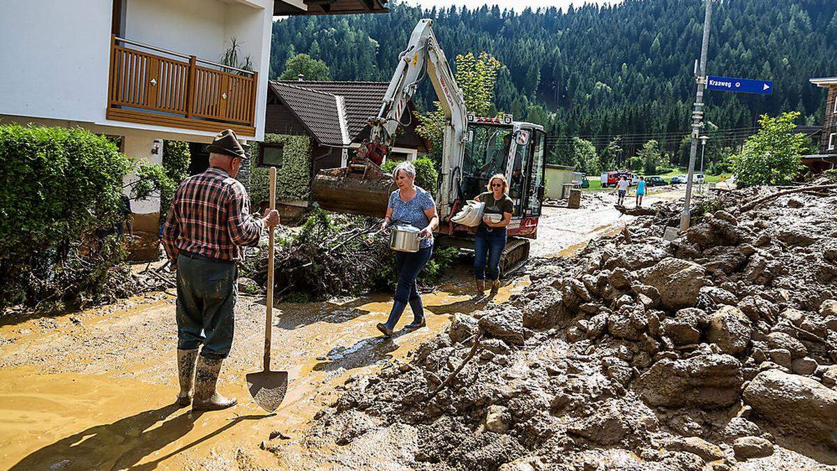 Die Aufräumarbeiten in Afritz und im Gegendtal sind voll im Gange