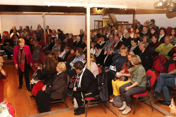 Volles Haus im geheizten Schlossstadl.