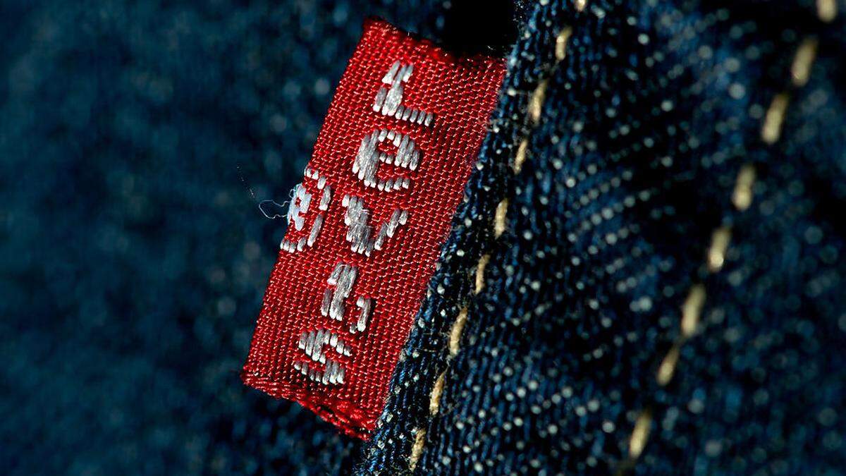 Das Levi's-Emblem ist ein Modeklassiker