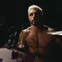 Schlagzeuger Ruben (Riz Ahmed) muss sich plötzlich in einer Welt ohne Töne zurechtfinden
