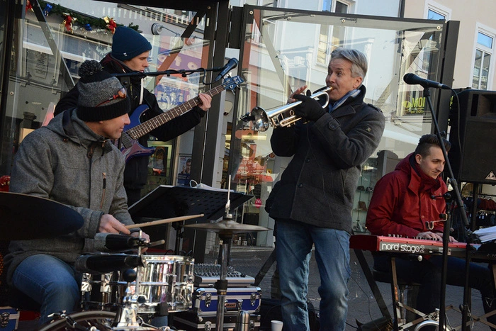 Günter Wurzer und Band begeisterte mit Jazz und Latinklängen