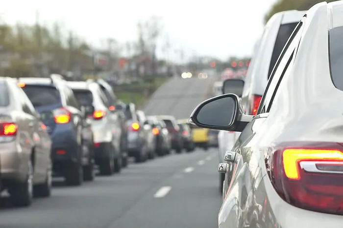 Top 9: Fehlerhafter Radar blitzte schon bei 70 statt bei 80 Stundenkilometern. Betroffen waren schwere Lkw. Behörde gesteht Fehler ein: Aber nur wer die Strafe noch nicht bezahlt hat, dem bleibt sie auch erspart. Mehr dazu.   