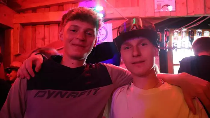 Viel los war bei der Beach Mania im Neuberger Ortsteil Kapellen, der dort beheimatete SK Stojen lud zur Party ein