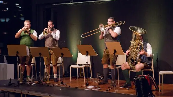 Ein Jahrzehnt plus eins – das musste gefeiert werden: Anlässlich elf Jahre Blechonauten wurde im Hofwirt Seckau ordentlich aufgespielt.