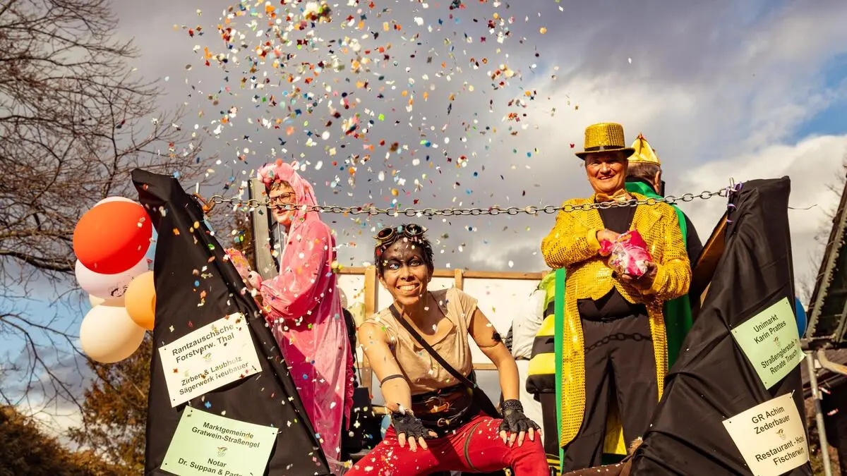Alles Konfetti! Beim Faschingsumzug in Gratwein-Straßengel