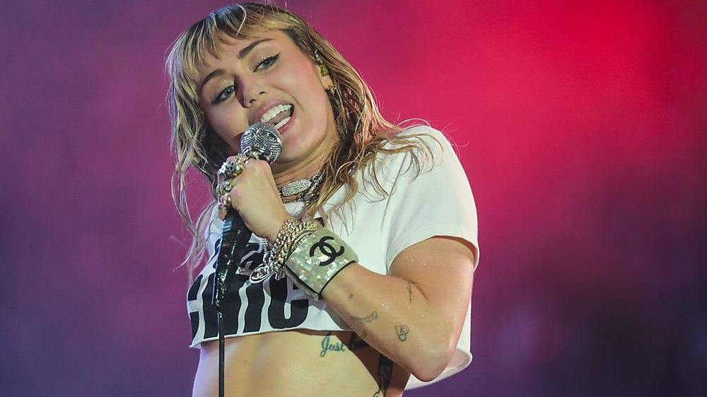 Auch ein Hannah-Montana-Dress von Miley Cyrus wird versteigert