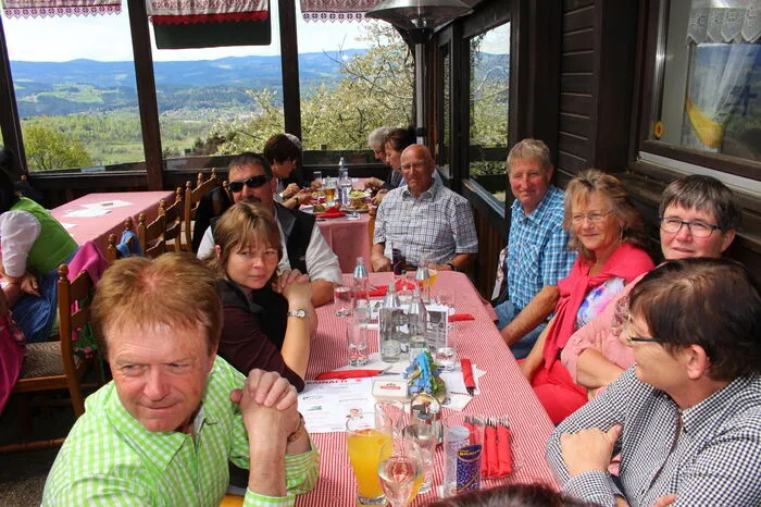 Klicken Sie sich durch die Fotos vom Frühschoppen!