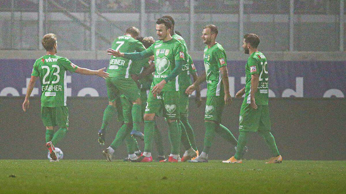 Zehn Lustenau-Spieler und drei Betreuer haben positive Tests abgeliefert