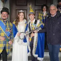 Bei der heutigen Faschingseröffnung (von links): Präsident Michael Dabernig, Prinzessin Magdalena Schmölzer die 1., Prinz Adriano Pecoraro Prinz Gaudius von Lustig der 28. und Bürgermeister aus Millstatt Alexander Thoma