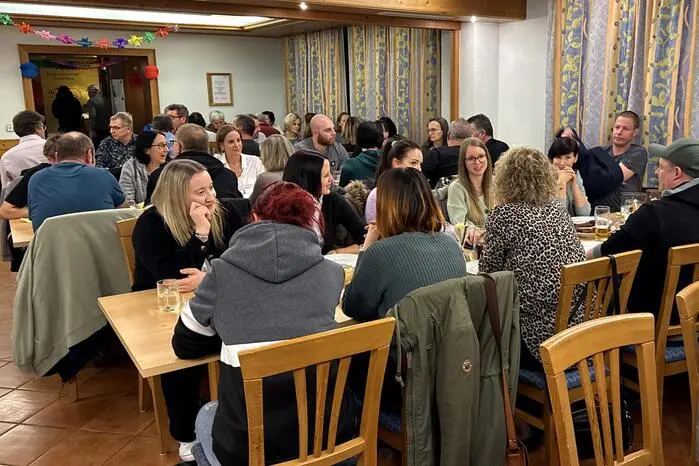 Wieder waren drei Gruppen der Schäffener Fleischsammler im Vorfeld unterwegs, um mit den eingesammelten Fleisch-, Eier- und Geldspenden den 39. Fleischball im Gasthof Pürrer perfekt zu organisieren.