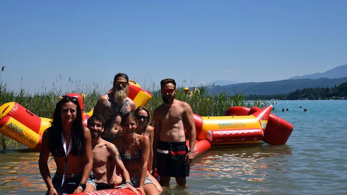 Sportarten zum Ausprobieren, Wettbewerbe, Massagen, Yoga-Übungen und auch viel Musik: Das Programm mit dem das heuer 6. Wake The Lake im Parkbad in Krumpendorf das badetaugliche Wochenende um den Spaßfaktor erweiterte war mannigfaltig. Hoffentlich im nächsten Jahr bei gleich viel Hochsommerwetter wieder!