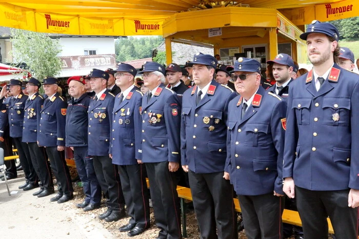 Gesichtet wurden neben zahlreicher Politprominenz unter anderen Bürgermeister Klaus Köchl, die Bezirksfeuerwehrkommandanten Friedl Monai (St. Veit) und Ludwig Konrad (Feldkirchen), Glantal-Abschnittsfeuerwehrkommandant Klaus Ertl, Pfarrer Robert Katnik sowie die ehemalige Chefredakteurin der Kleinen Zeitung, Antonia Gössinger.