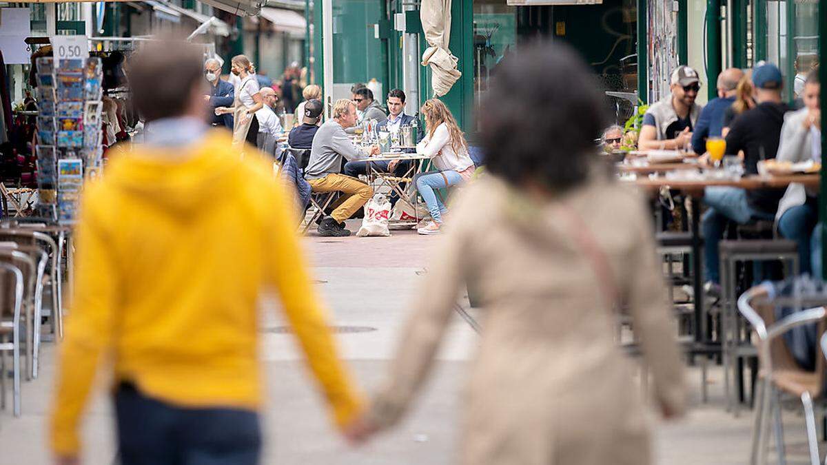 Wiederbelebter Naschmarkt am Samstag in Wien