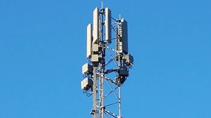 Der Handymast im Amlacherweg erregte auch die Gemüter der Mieter der nahe gelegenen Wohnungen