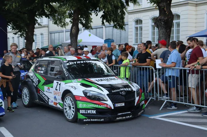 Heuer nur im Vorausauto sitzt Stefan Fritz - hier sein Rallye-Auto.