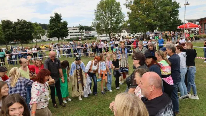 Das gemeinsame Tanzen mit Native Americans gehörte zum Höhepunkt der Country Show in St. Stefan im Rosental. 