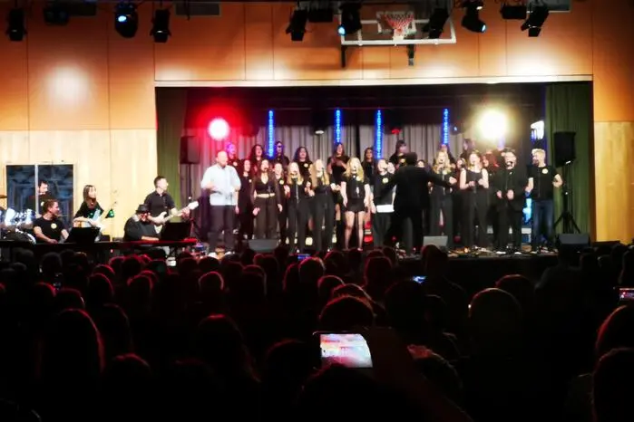 Mehr als 500 Zuhörerinnen und Zuhörer genossen kürzlich einen musikalischen Abend im Gymnasium