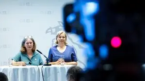Bürgermeisterin Elke Kahr (KPÖ) und Vize Judith Schwentner (Grüne) im 