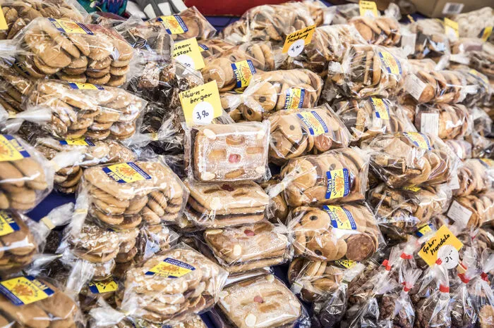 Klicken Sie sich weiter durch den Völkermarkter Nikolomarkt ...