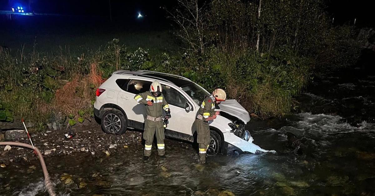 Driver injured: car landed in stream bed in Pusterwald