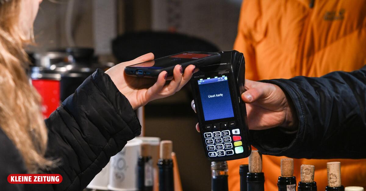 Carinthian café automatically adds a tip to guests