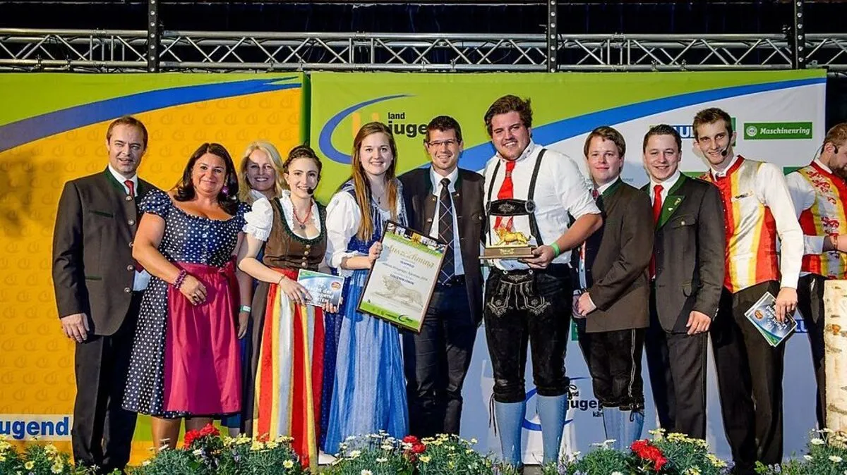 Die Sieger des Goldenen Löwen und somit die aktivste Ortsgruppe Kärntens: Landjugend Krappfeld