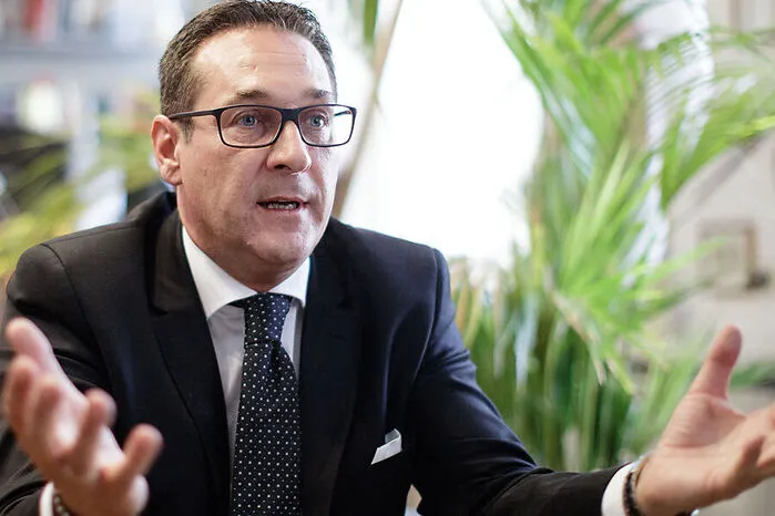 Gesetzt als Vizekanzler war FPÖ-Chef Heinz-Christian Strache. Dazu soll er die Agenden für Tourismus und Sport übernehmen, die sich gut mit der Doppelbelastung als Vizekanzler und Parteiobmann verbinden lassen könnten.