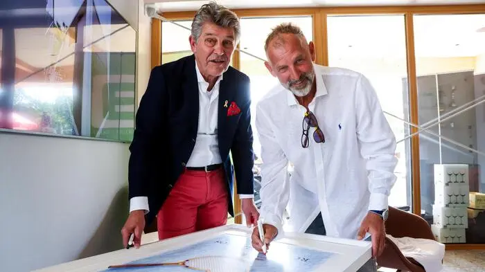 Tennislegende Thomas Muster und GAK-Tennis-Präsident Heinz Steinlechner