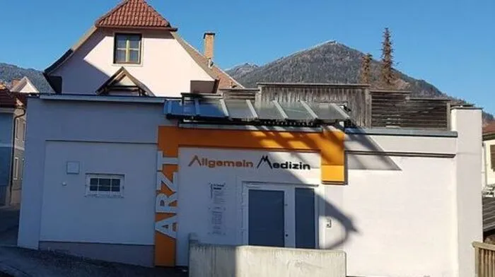 Platz 15: Nach Revision muss die Hausapotheke in Scheifling schließen, Frust von Arzt und Patienten ist groß. Nun liegt der Ball wieder bei Gericht.