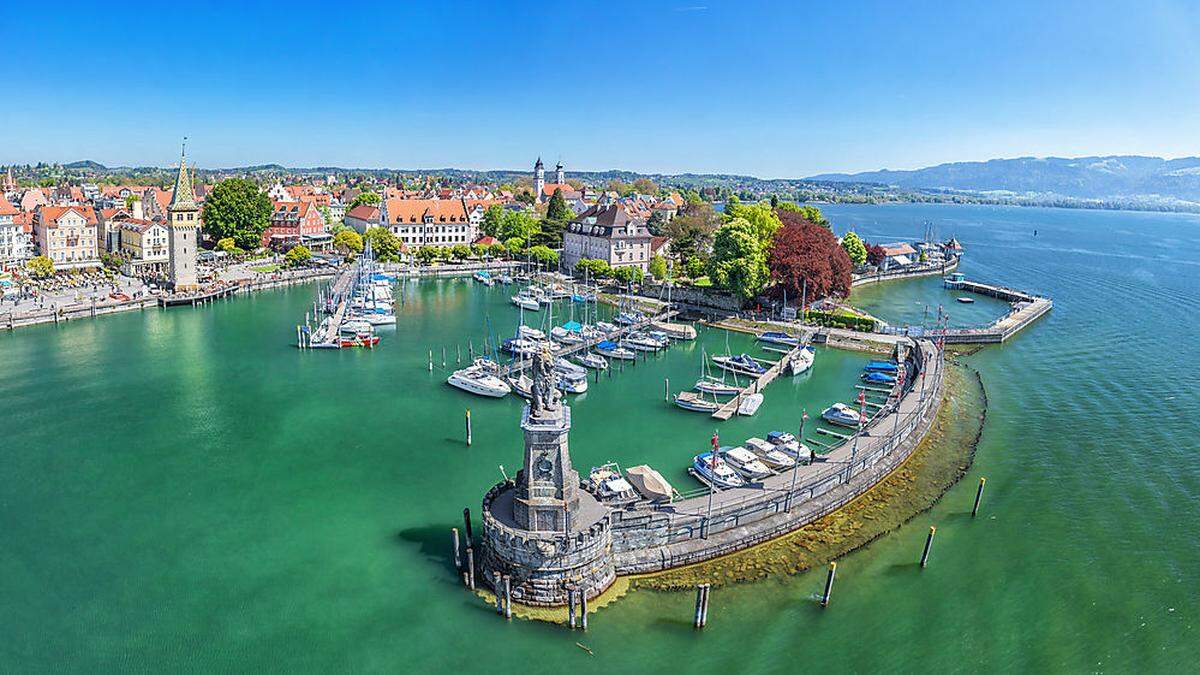 Der schmucke Hafen von Lindau am Bodensee