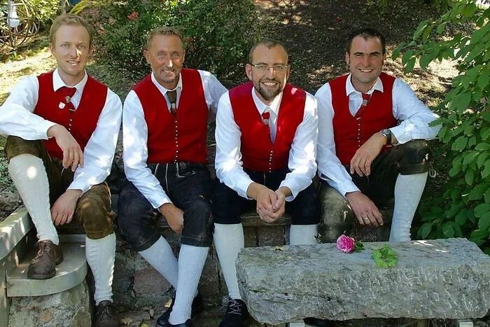 Erste Vorentscheidung, 13. Oktober, Festsaal Rathaus Kötschach-Mauthen. Die besten Chöre singen im Finale am 17. November. Einlass 18 Uhr, Eintritt frei, Start 19.30 Uhr. Radio Kärnten überträgt ab 19.30 Uhr live.Publikumsvoting: Halbe Stunde nach letztem Chor über „www.kaernten.orf.at“.