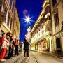 Die neue Stadtführung "Spotlight-Tour" findet nicht im hektischen Gedränge untertags, sondern am Abend statt.