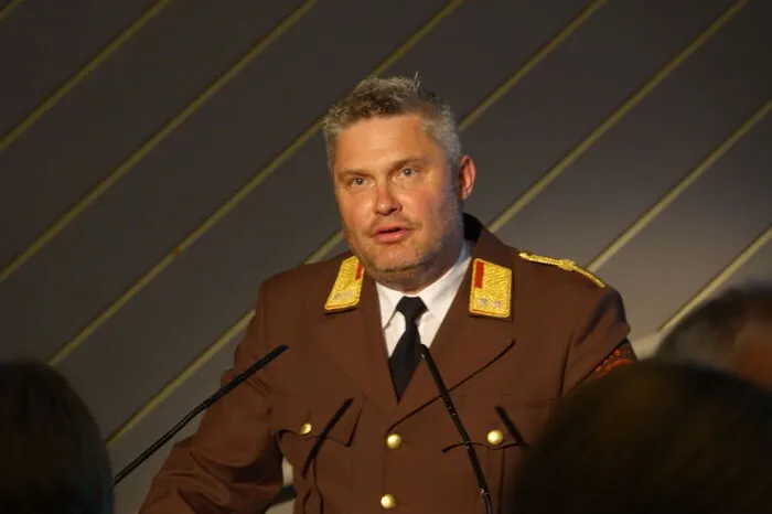 ... und sein Stellvertreter Benjamin Schachner