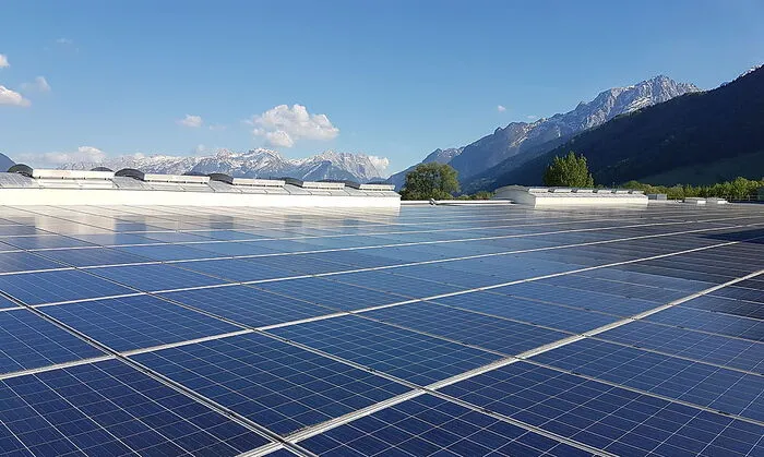 Mit Ihrem Geld baut PV-Invest Photovoltaikanlagen wie diese