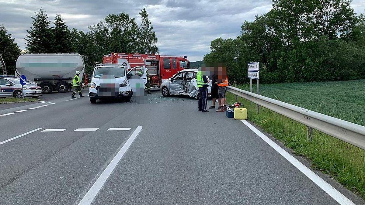 Der Unfall erreignete sich im Kreuzungsbereich der L201 mit der L248.