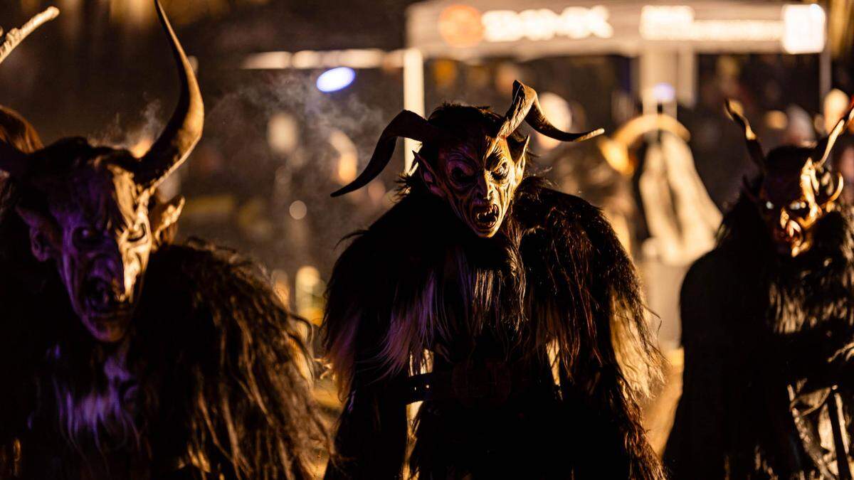 Perchte und Krampusse sind wieder im Bezirk unterwegs