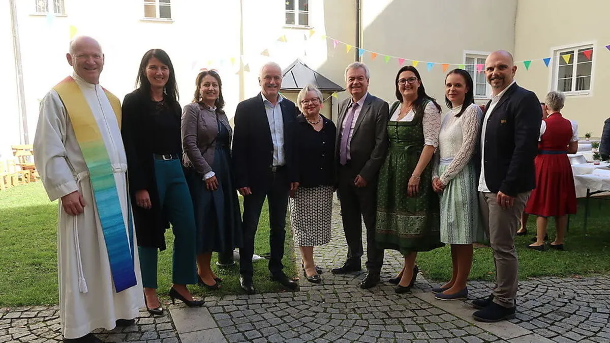 Am Freitagnachmittag fand die offizielle Eröffnung im Pfarrhof statt