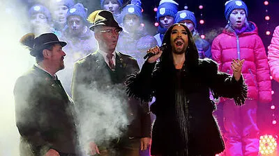 Conchita Wurst und D'Hollerschnapszuzler