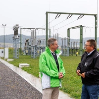Werner Ressi und Martin Graf: Heuer fließen 600 Millionen Euro in die Energieerzeugung, das Netz und in Speicher